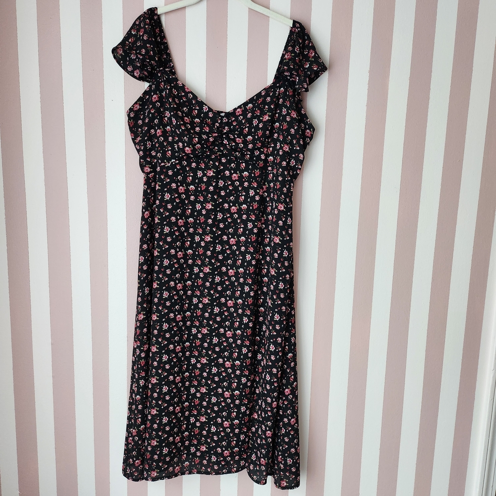 ⭐️SOLD⭐️Chic One Shoulder Floral Dress - Black and Pink - Picture 1 of 10